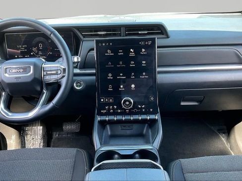 Used 2025 GMC Terrain Elevation AWD/4WD image 9