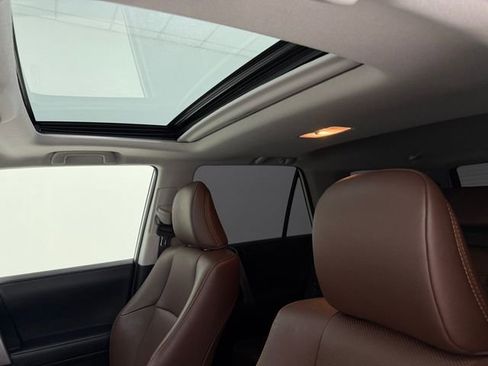 Used 2021 Toyota 4Runner Limited image 25