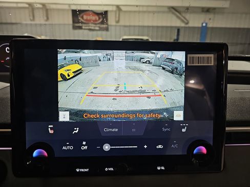 New 2026 Subaru Solterra Premium image 24