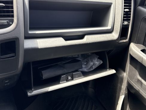 Used 2018 RAM 2500 Tradesman w/ Chrome Appearance Group AWD/4WD image 21
