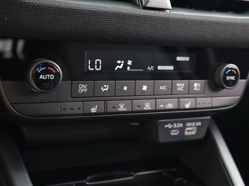 New 2026 Subaru Outback Limited AWD/4WD image 13