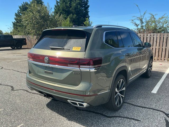 Used 2026 Volkswagen Atlas SEL Premium R-Line AWD/4WD image 9