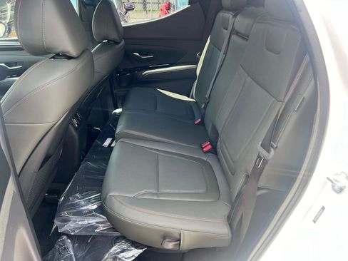 Used 2024 Hyundai Santa Cruz Limited image 11