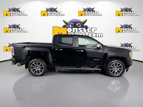 Used 2018 GMC Canyon Denali image 4