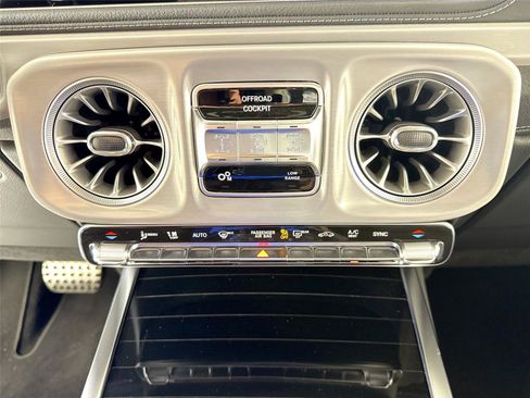 Used 2025 Mercedes-Benz G 63 AMG 4MATIC image 18