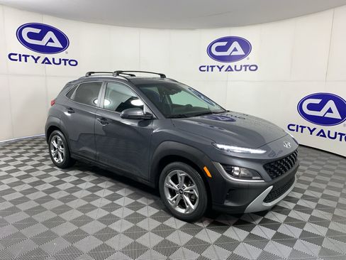 Used 2023 Hyundai Kona SEL FWD image 1