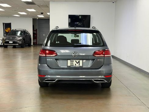 Used 2019 Volkswagen Golf S AWD/4WD image 9
