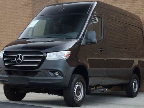 Used 2019 Mercedes-Benz Sprinter 4x4 144 image 5