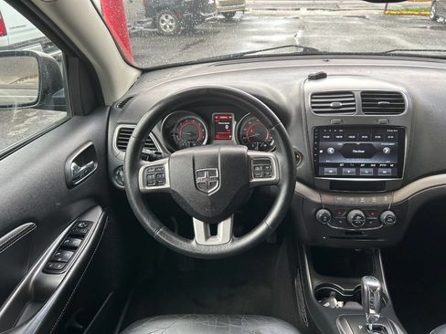 Used 2015 Dodge Journey Crossroad w/ Flexible Seating Group image 13