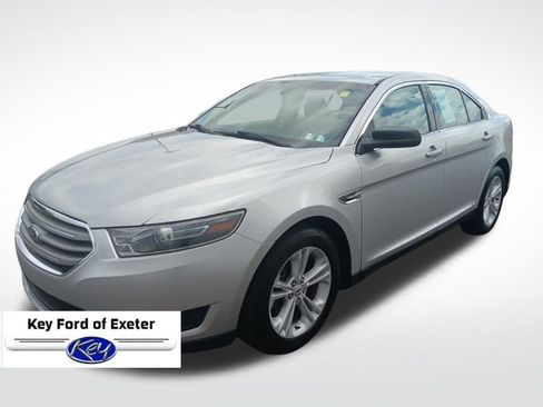 Used 2016 Ford Taurus SE FWD image 5