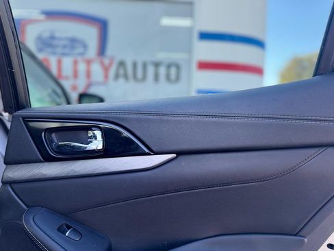 Used 2018 Nissan Maxima 3.5 SV image 41