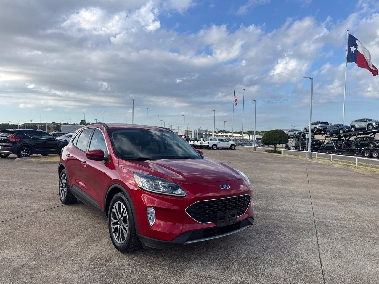 Used 2020 Ford Escape SEL FWD image 3