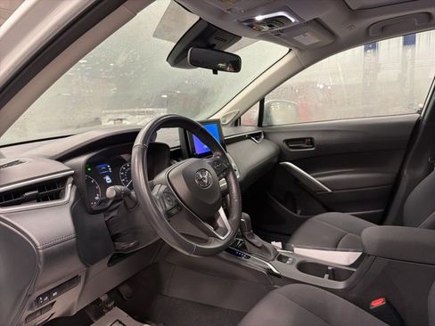 Certified 2023 Toyota Corolla Cross LE image 15