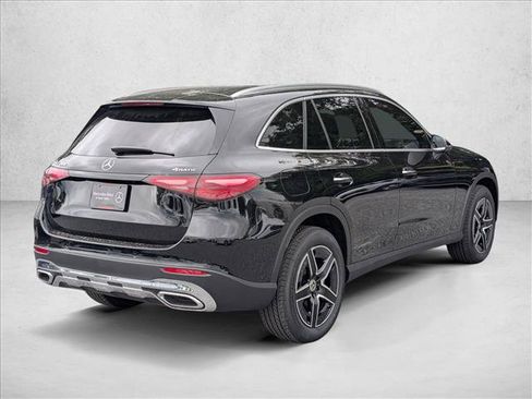 New 2026 Mercedes-Benz GLC 300 4MATIC image 2