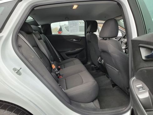 Used 2024 Chevrolet Malibu LT image 21