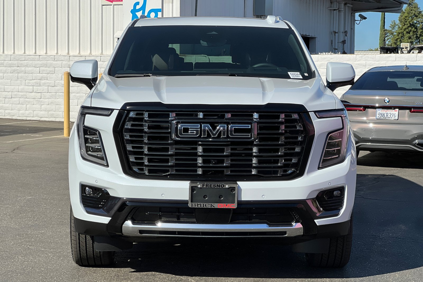 New 2026 GMC Yukon Denali Ultimate w/ LPO, Illumination Package AWD/4WD image 7