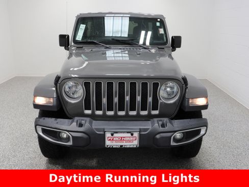 Used 2021 Jeep Wrangler Unlimited Sahara image 3