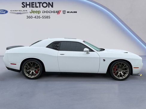 Used 2017 Dodge Challenger SRT Hellcat image 6