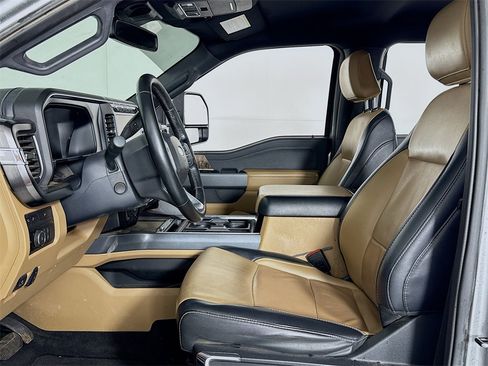 Used 2024 Ford F350 Lariat w/ Sport Appearance Package image 12