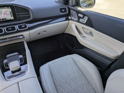 Used 2023 Mercedes-Benz GLS 63 AMG 4MATIC image 20