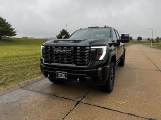 Used 2024 GMC Sierra 2500 Denali Ultimate w/ Max Trailering Package AWD/4WD video 2