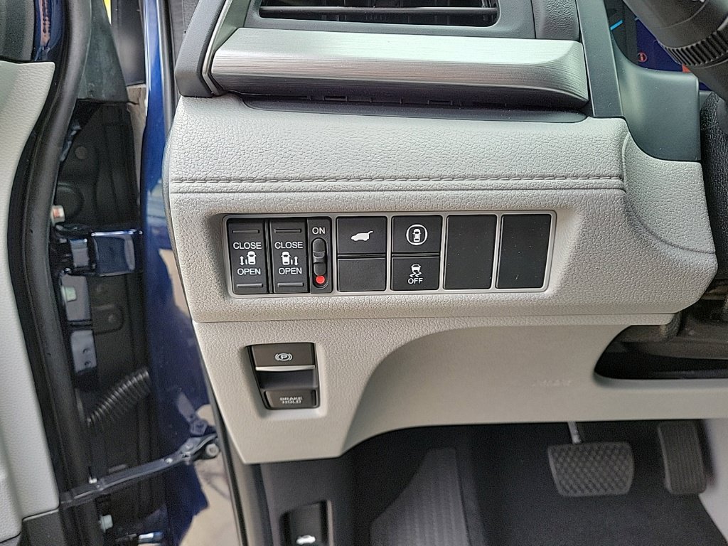 Used 2022 Honda Odyssey EX-L image 35
