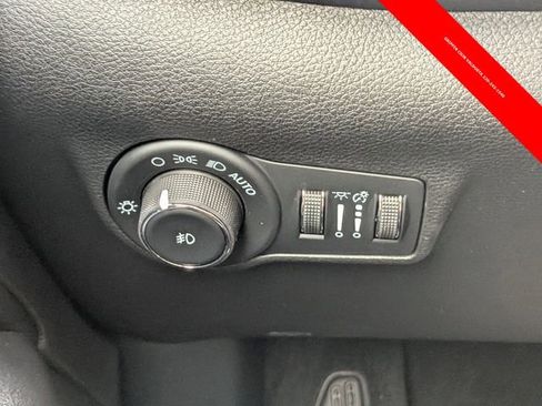 New 2026 Jeep Compass Latitude image 23