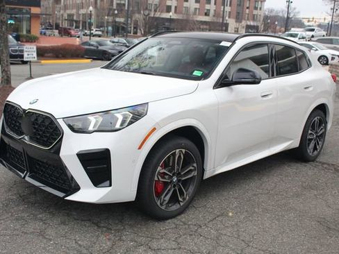 New 2026 BMW X2 xDrive28i w/ Technology Package image 3