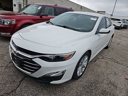 Used 2023 Chevrolet Malibu LT image 3