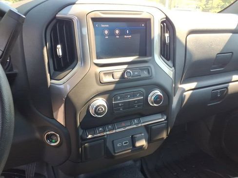Used 2026 GMC Sierra 1500 Pro AWD/4WD image 12