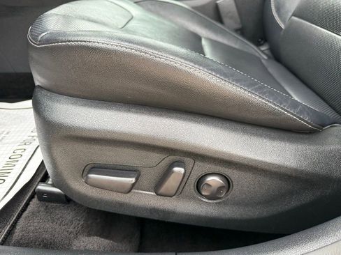 Used 2019 Kia Niro Touring image 14