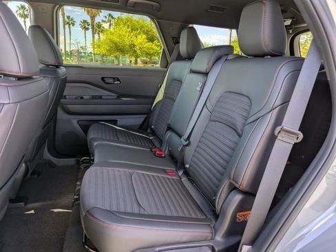 New 2026 Nissan Pathfinder Rock Creek AWD/4WD image 7