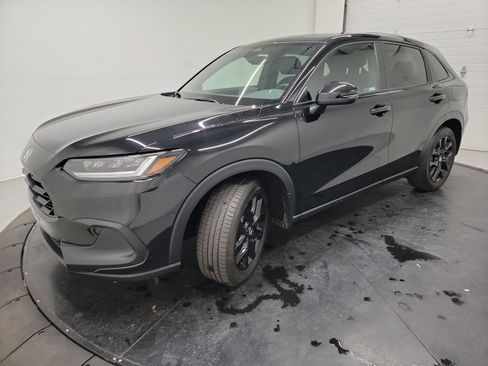 Certified 2024 Honda HR-V Sport image 3