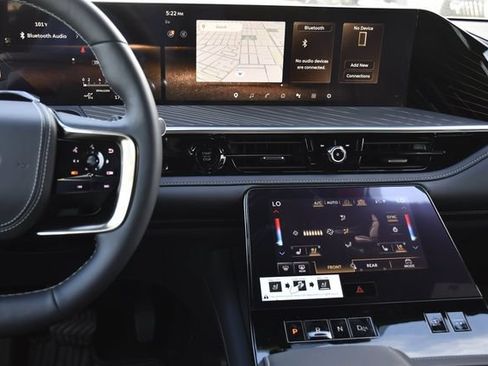 New 2027 INFINITI QX80 Autograph w/ Premium Cargo Package AWD/4WD image 11