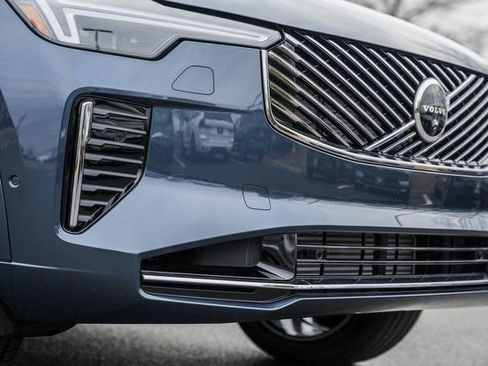 New 2026 Volvo XC90 T8 Plus w/ Protection Package Premier image 14