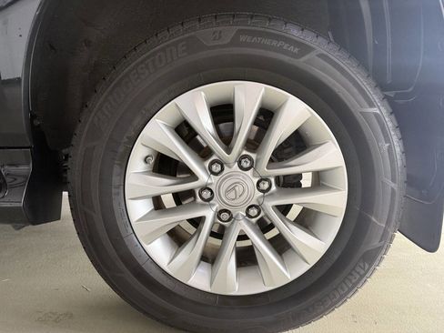 Used 2016 Lexus GX 460 w/ Premium Package AWD/4WD image 32