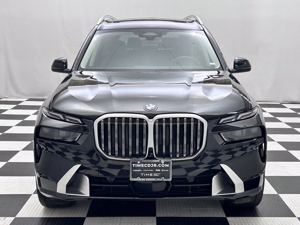 Used 2026 BMW X7 xDrive40i AWD/4WD image 3