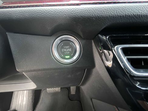 Certified 2024 Chevrolet Traverse RS image 16