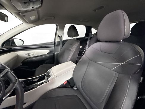 Used 2022 Hyundai Tucson SEL FWD image 3