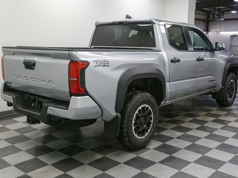 New 2026 Toyota Tacoma TRD Off-Road AWD/4WD image 9