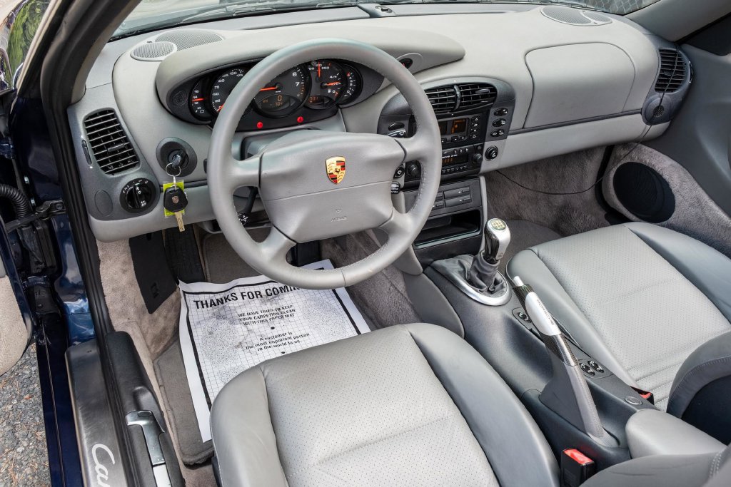 Used 1999 Porsche 911 Carrera RWD image 16