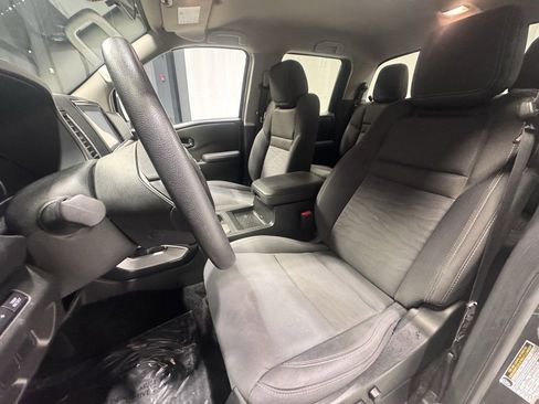 Certified 2023 Nissan Frontier SV image 19