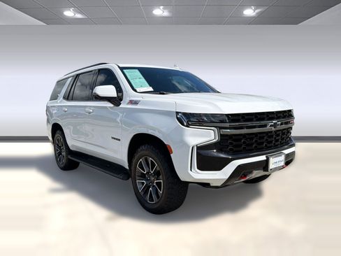 Certified 2021 Chevrolet Tahoe Z71 w/ Luxury Package AWD/4WD image 6