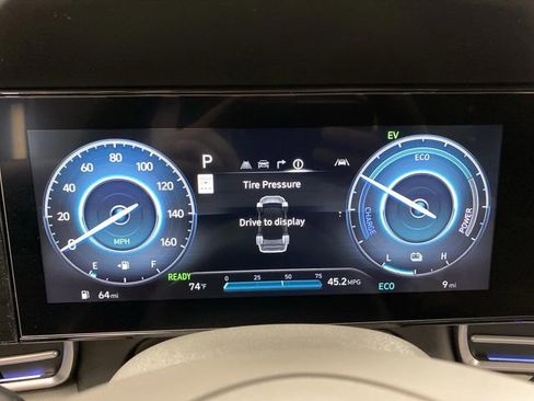 New 2025 Hyundai Elantra SEL image 16