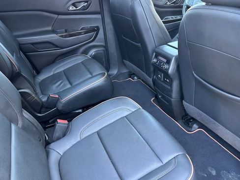 Used 2022 GMC Acadia AT4 w/ Technology Package image 19