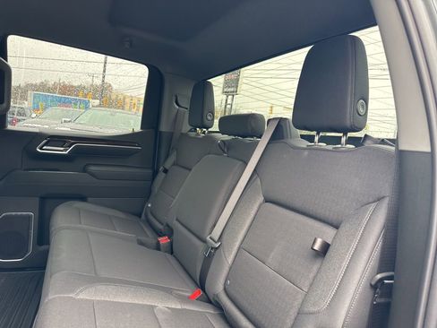 New 2026 GMC Sierra 1500 Elevation image 31