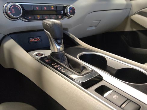 Used 2024 Nissan Altima 2.5 SV image 26