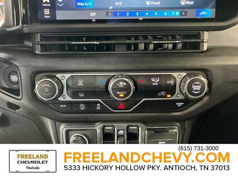 Used 2024 Jeep Gladiator Sport image 33