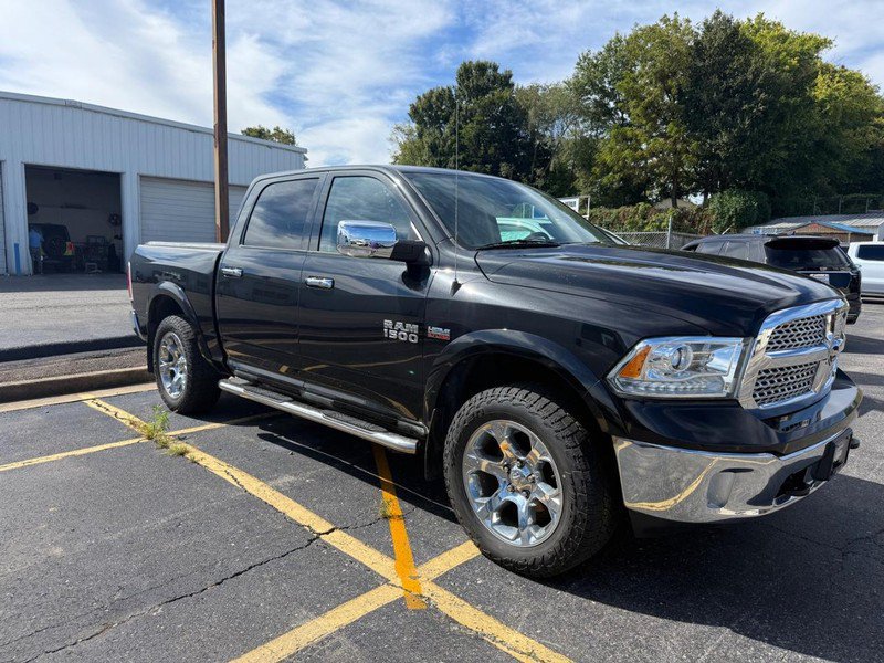 Used 2015 RAM 1500 Laramie w/ Convenience Group AWD/4WD image 1
