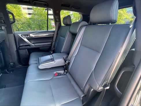 Used 2023 Lexus GX 460 Premium image 15